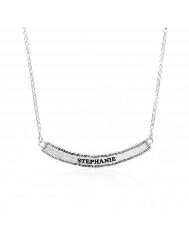 Personalized Curved Bar Name Necklace 2023