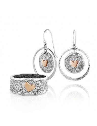 Set of Two-Tone Elevated Heart Textured Ring and Earrings les ligaments