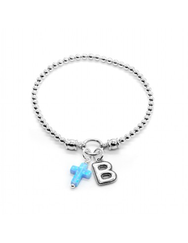 Stretch Charm Bracelet with Opal Cross and Alphabet Charms en linge