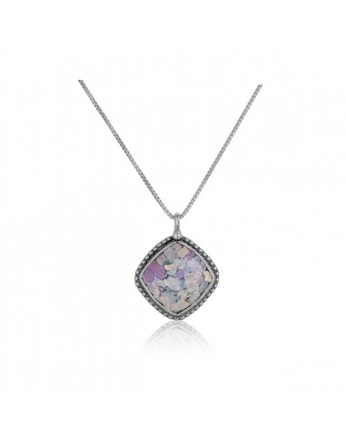 Roman Glass Diamond-Shaped Pendant Necklace Le MVP de beaucoup