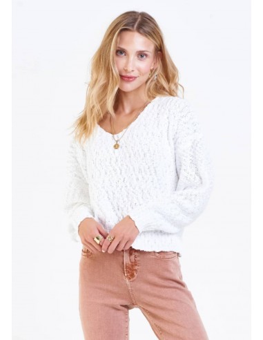 Lexi Long Sleeve V-Neck Sweater - Sea Salt chez Cornerstreet bien 