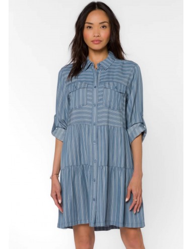 Bree Rolled Tab Sleeve Dress - Blue pour bénéficier 