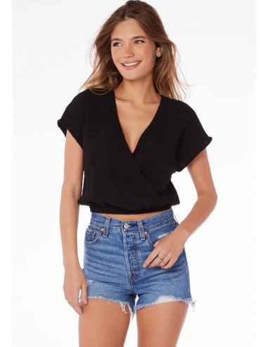 Short Sleeve Cropped Surplice Top - Black Profitez des Offres !